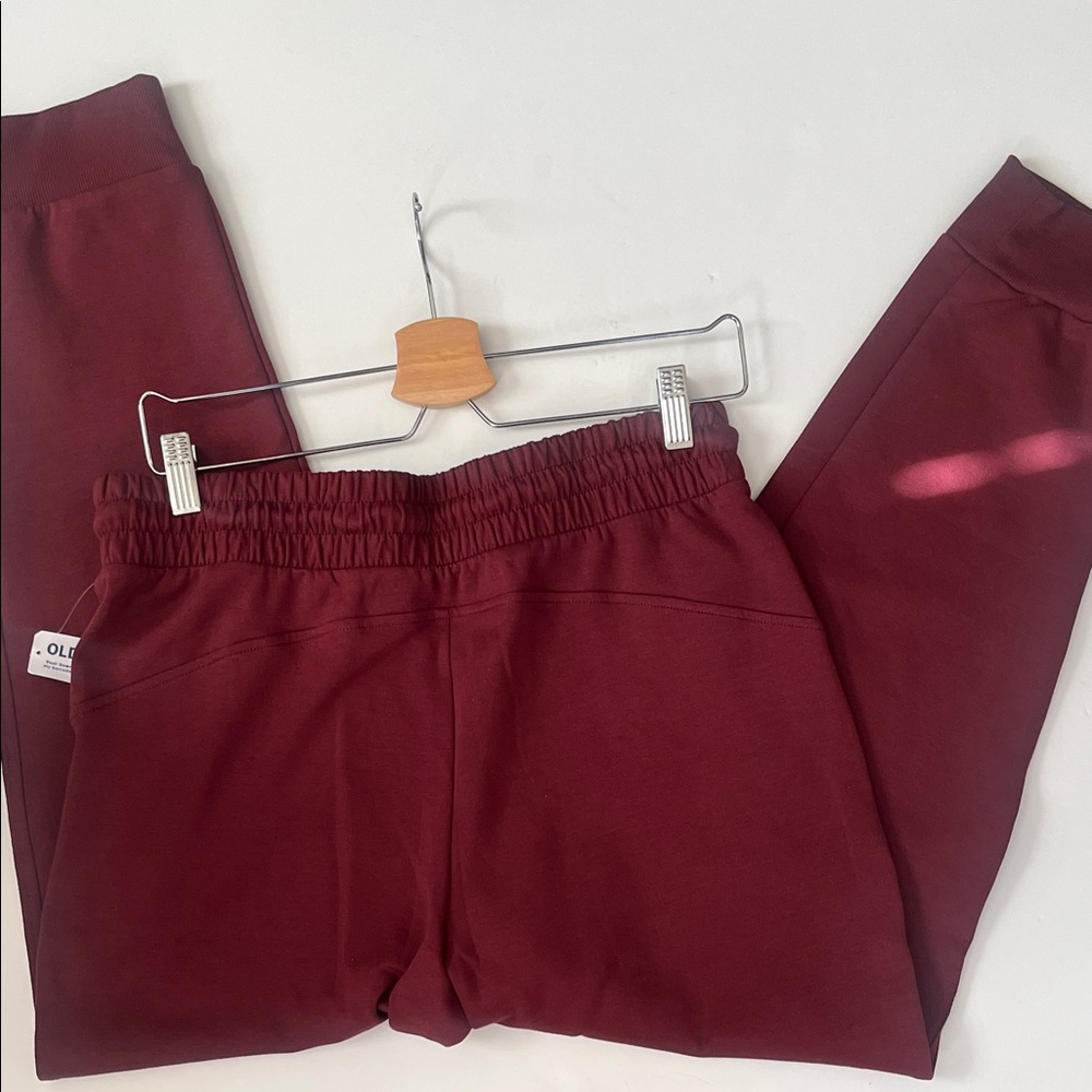 Old Navy Burgundy Jogger Pants size medium - Picture 7 of 11
